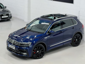 2018 Volkswagen Tiguan 2.0 Tdi R-Line in Blue — image 6