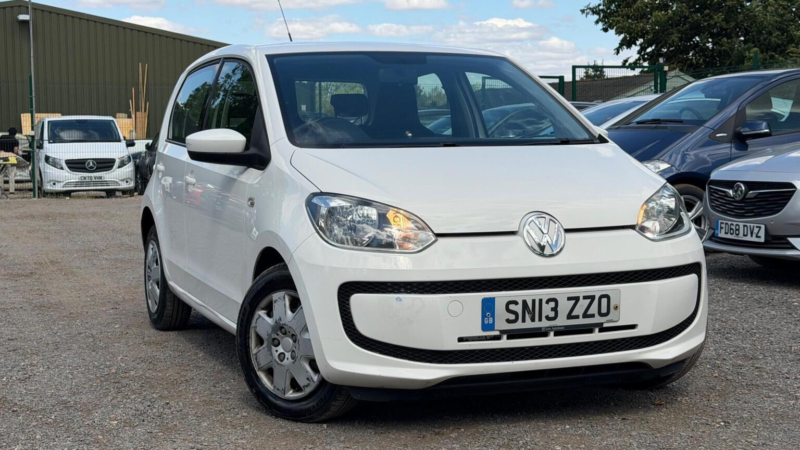 2013 Volkswagen Up! 1.0 Move Up! Euro 5 5dr in White — image 1