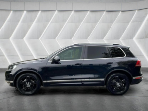 2015 Volkswagen Touareg 3.0 Tdi V6 Bluemotion Tech R-Line Tiptronic 4WD Euro 6 (s/s) 5dr in Black — image 6