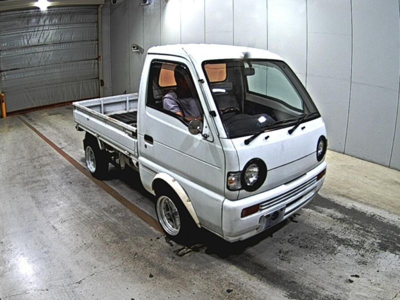 1992 Suzuki Carry Wagon Truck Ku 660cc Kei Truck in White — image 1