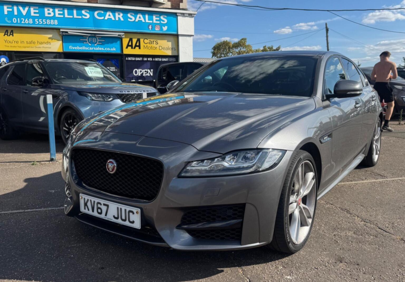 2017 Jaguar Xf 2.0i R-Sport Auto Euro 6 (s/s) 4dr in Grey — image 1