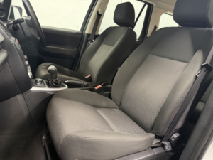 2011 Land Rover Freelander 2 2.2 Td4 S Manual 4WD in White — image 5