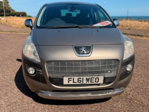 2011 Peugeot 3008 1.6 E-Hdi Sport in Grey — image 2