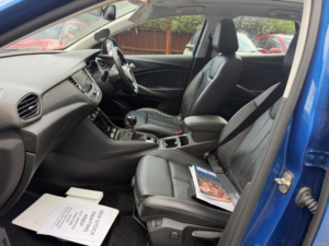 2020 Vauxhall Grandland X 1.2 Turbo Elite Nav in Blue — image 3