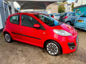 2014 Peugeot 107 1.0 12v Active in Red — image 3