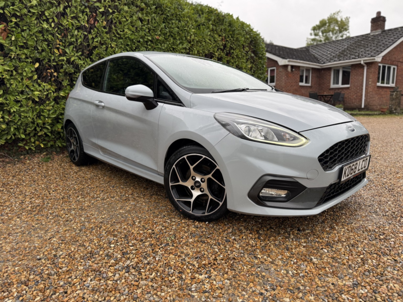 2019 Ford Fiesta 1.5 T Ecoboost St-2 in Silver — image 1