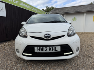 2012 Toyota Aygo 1.0 Vvt-I Fire in White — image 2