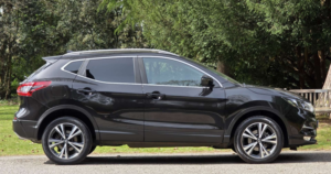 2020 Nissan Qashqai 1.3 Qashqai N-Connecta Dig-T Semi-Auto 5dr in Black — image 4