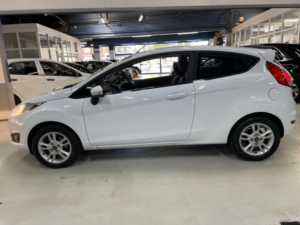 2016 Ford Fiesta 1.25 Zetec Euro 6 3dr in White — image 5