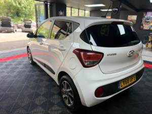 2018 Hyundai I10 1.0 Go! Se Hatchback 5dr Petrol Manual Euro 6 (67 Ps) in White — image 5