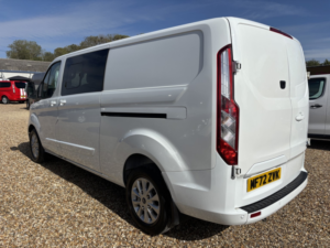 2022 Ford Transit Custom 2.0 Transit Custom Limited Dciv 300 L2 2.0l Ecoblue 130ps Fwd 6 Speed Manual in White — image 5