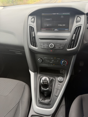2016 Ford Focus 1.0 T Ecoboost Zetec in Red — image 4