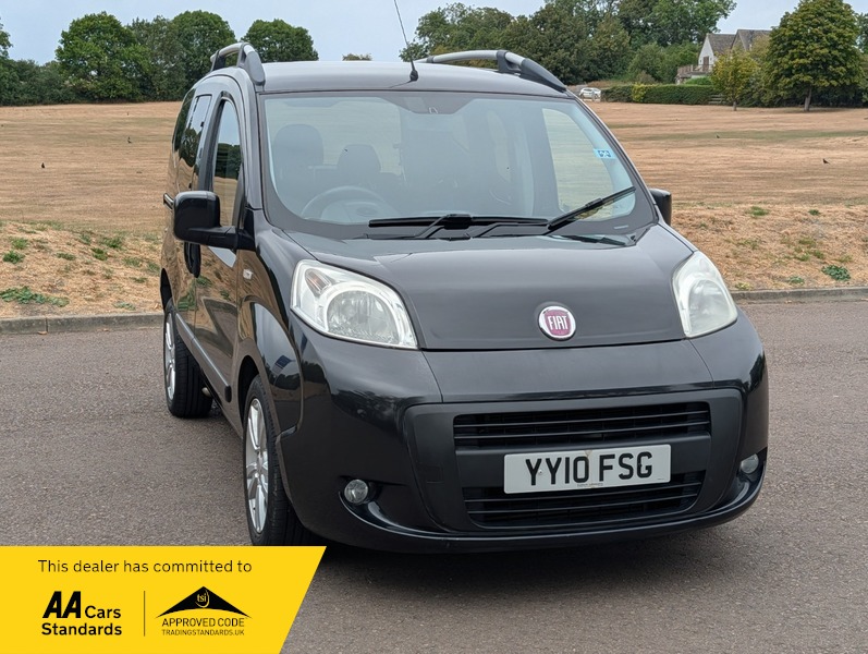 2010 Fiat Qubo Multijet Dynamic Dualogic in Black — image 1