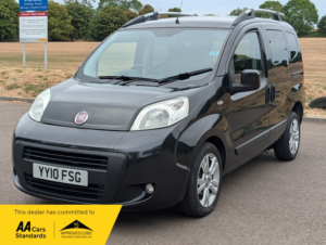 2010 Fiat Qubo Multijet Dynamic Dualogic in Black — image 3