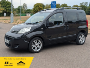 2010 Fiat Qubo Multijet Dynamic Dualogic in Black — image 6