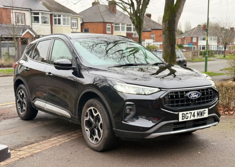 2025 Ford Kuga 2.5h Duratec Active SUV 5dr Petrol Hybrid CVT Euro 6 (s/s) (180 Ps) in Black — image 1