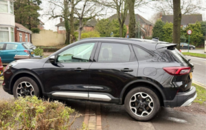 2025 Ford Kuga 2.5h Duratec Active SUV 5dr Petrol Hybrid CVT Euro 6 (s/s) (180 Ps) in Black — image 6