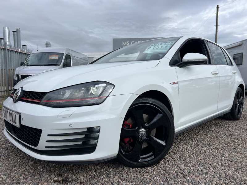 2017 Volkswagen Golf 2.0 Tsi Bluemotion Tech Gti in White — image 1