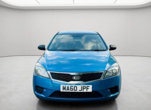 2010 Kia Ceed 1.4 Strike Euro 4 5dr in Blue — image 2