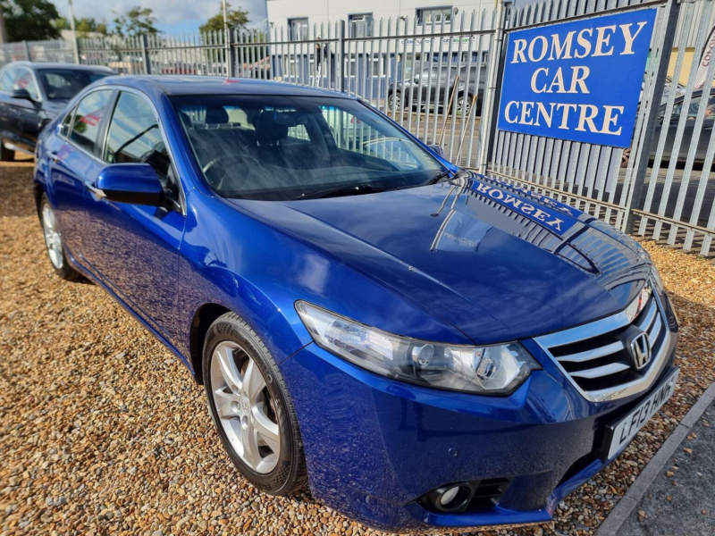 2013 Honda Accord 2.0 I-Vtec Ex Auto Euro 5 4dr in Blue — image 1