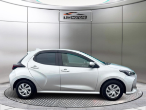 2020 Toyota Yaris 1.5 Vvt-H Excel E-CVT Euro 6 (s/s) 5dr in Other — image 5