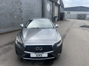 2016 Infiniti Q30 2.2 D Premium Tech in Black — image 2