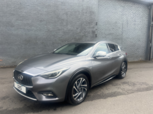 2016 Infiniti Q30 2.2 D Premium Tech in Black — image 5