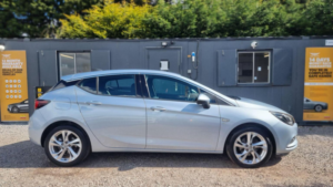 2016 Vauxhall Astra 1.4i Turbo Sri Nav Euro 6 5dr in Silver — image 6