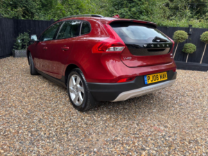 2015 Volvo V40 Cross Country 1.6 D2 Lux Nav Powershift Euro 5 (s/s) 5dr in Red — image 3