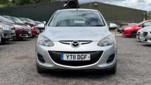 2011 Mazda Mazda2 1.3 Tamura Euro 5 5dr in Silver — image 2