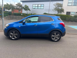 2013 Vauxhall Mokka 1.7 Cdti Se SUV 5dr Diesel Manual 4WD Euro 5 (s/s) (130 Ps) in Blue — image 4
