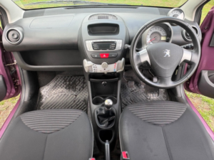 2012 Peugeot 107 1.0 12v Allure Euro 5 5dr in Purple — image 2