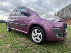 2012 Peugeot 107 1.0 12v Allure Euro 5 5dr in Purple — image 3