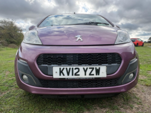 2012 Peugeot 107 1.0 12v Allure Euro 5 5dr in Purple — image 5
