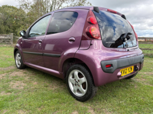 2012 Peugeot 107 1.0 12v Allure Euro 5 5dr in Purple — image 6