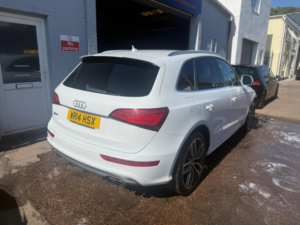 2014 Audi Sq5 3.0 Bitdi V6 Tiptronic Quattro Euro 5 (s/s) 5dr in White — image 3