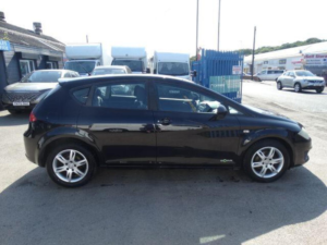 2012 SEAT Leon 1.6 Tdi Ecomotive Cr S Copa Euro 5 (s/s) 5dr in Black — image 4