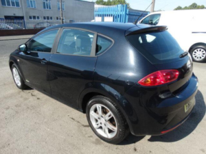 2012 SEAT Leon 1.6 Tdi Ecomotive Cr S Copa Euro 5 (s/s) 5dr in Black — image 6