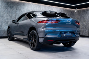 2020 Jaguar I-Pace 400 90kwh Se Auto 4WD 5dr in Grey — image 4
