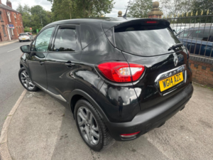 2014 Renault Captur 1.5 Dci Energy Dynamique S Medianav Euro 5 (s/s) 5dr in Black — image 4