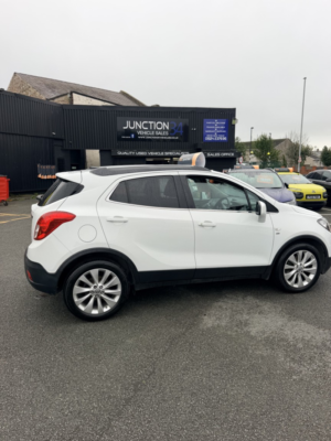 2016 Vauxhall Mokka 1.6 I Se in White — image 5