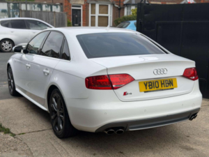 2010 Audi S4 3.0 Tfsi V6 S Tronic Quattro Euro 5 4dr in Other — image 4