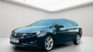 2017 Vauxhall Astra 1.4i Turbo Sri Nav Sports Tourer Auto Euro 6 (s/s) 5dr in Black — image 3