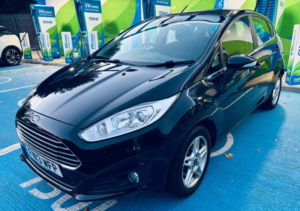 2013 Ford Fiesta 1.25 Zetec Hatchback 5dr Petrol Manual Euro 5 (82 Ps) in Black — image 2