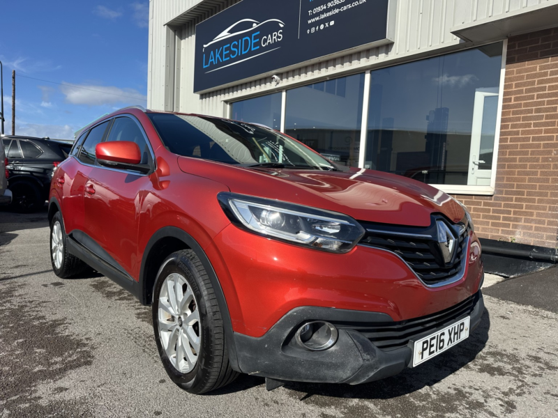 2016 Renault Kadjar 1.5 Dynamique Nav Dci 110 in Red — image 1
