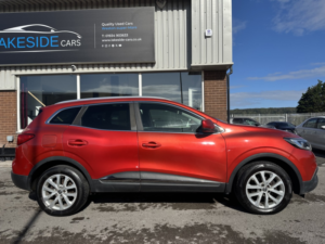 2016 Renault Kadjar 1.5 Dynamique Nav Dci 110 in Red — image 2