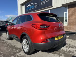 2016 Renault Kadjar 1.5 Dynamique Nav Dci 110 in Red — image 4