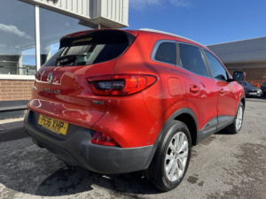2016 Renault Kadjar 1.5 Dynamique Nav Dci 110 in Red — image 6