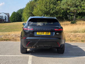2018 Land Rover Range Rover Velar 2.0 D240 R-Dynamic S SUV 5dr Diesel Auto 4WD Euro 6 (s/s) (240 Ps) in Black — image 6