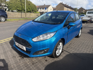 2016 Ford Fiesta 1.3 Zetec in Blue — image 3